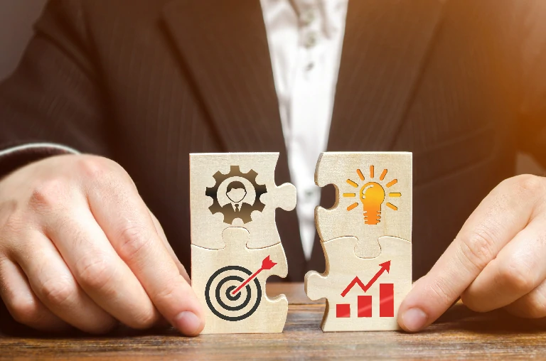 strategic business analyst job description